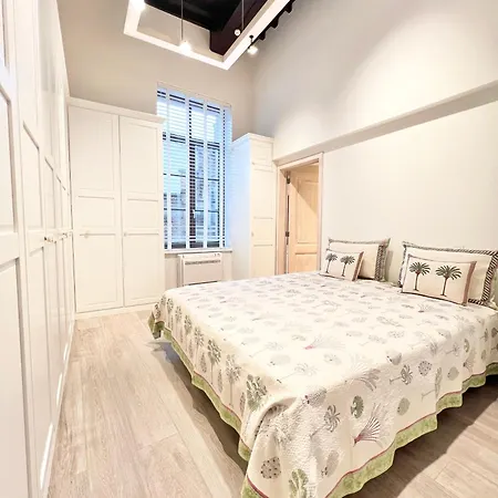 Apartment Luxury On Rue Haute
