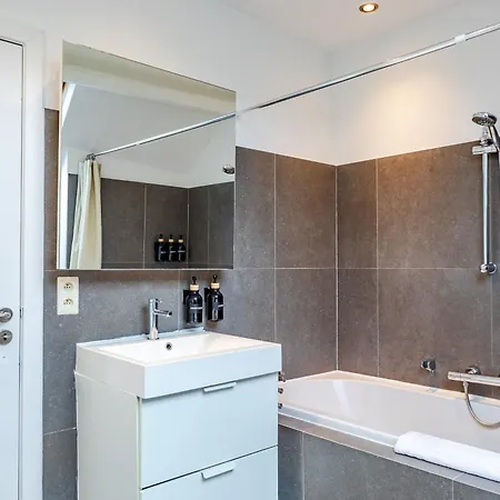 Modern Flat Near Grand Place Daire Brüksel