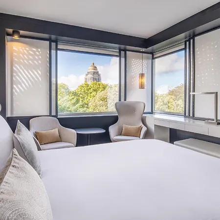 The Hotel 4*