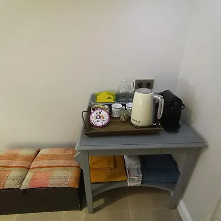 Marilou And Dalibor's Séjour chez l'habitant