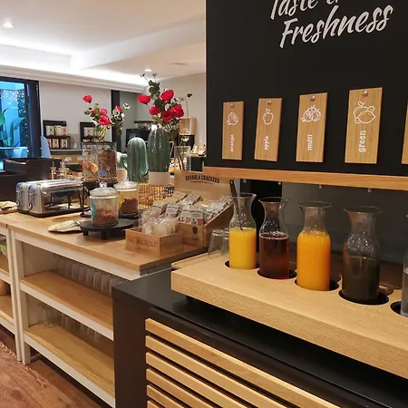 Avenue Louise Trademark Collection By Wyndham