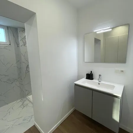 La Perla * בריסל