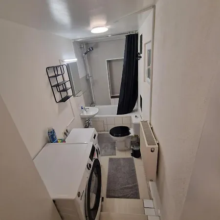 Apartamento Sauna, Atomium, Expo Brussels, Stadium Roi Baudoin, Kinepolis, Planetarium, Centre *