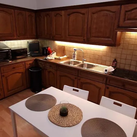 Sauna, Atomium, Expo Brussels, Stadium Roi Baudoin, Kinepolis, Planetarium, Centre * Bruxelas