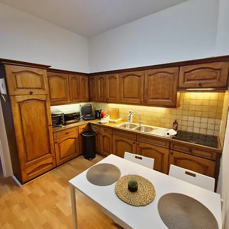 Sauna, Atomium, Expo Brussels, Stadium Roi Baudoin, Kinepolis, Planetarium, Centre Bruxelas