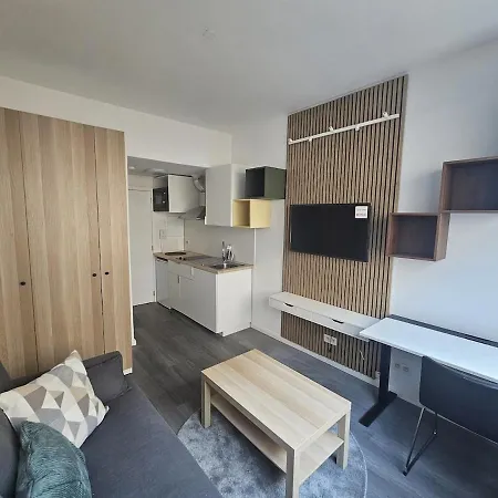 Cozy Pierre & Marie Curie Apartman