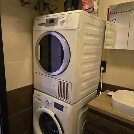 Strelitzyahouse Appartement *