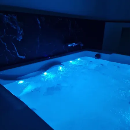 Aqua Loft Executive & Elegante Quartier Europeen Apartman