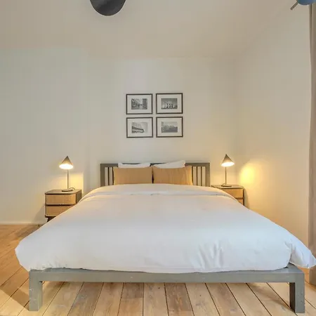 Apartment The Parliament Flats