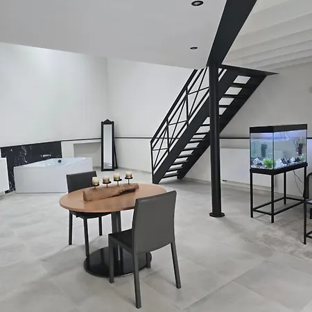 Daire Aqua Loft Executive & Elegante Quartier Europeen