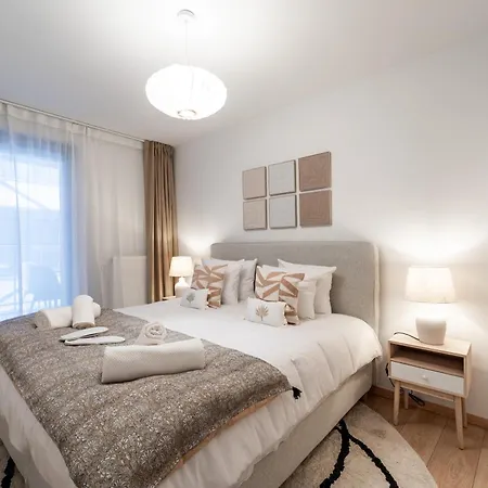 Apartmán Contemporary Comfort In The Heart Of The *