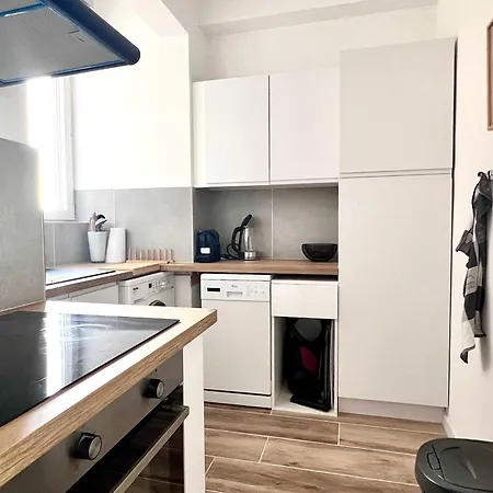 Close To Nato * Брюссель