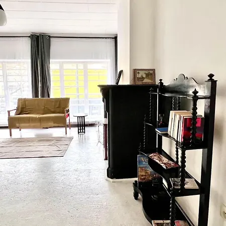 800 M From Grand Place Apartman