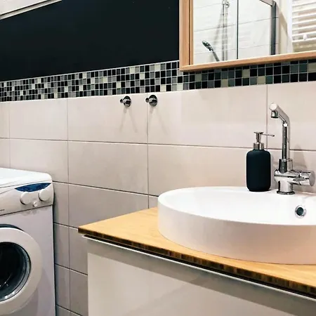 Apartmán Renovated One Bedroom Schuman Area *