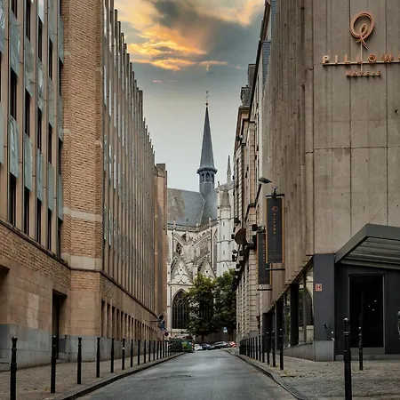 Hotel Pillows Centre