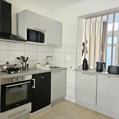 Daire Proche Du Centre De Bruxelles, Atomium,tour&taxi,ing Arena Brüksel