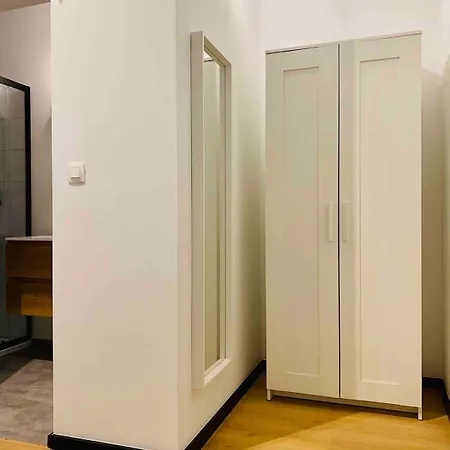 Calme Et Lumineux A Uccle Брюссель