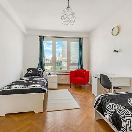 2 Bedroom Midi