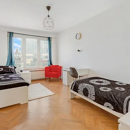 شقة 2 Bedroom Midi بروكسل