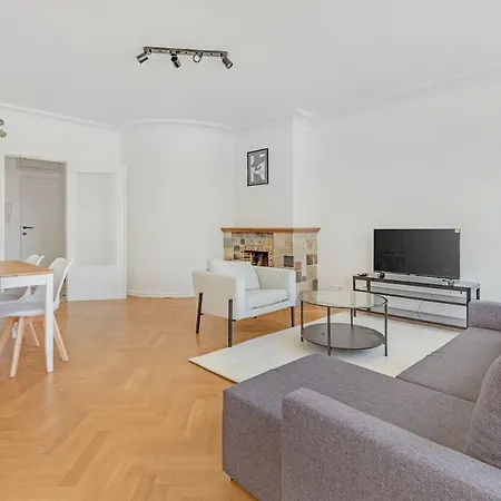 2 Bedroom Midi * بروكسل