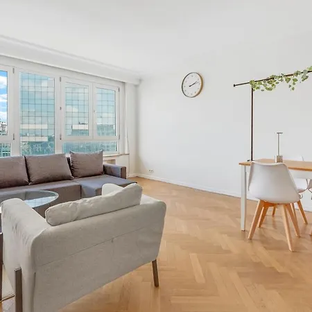 2 Bedroom Midi بروكسل