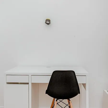 2 Bedroom Midi *