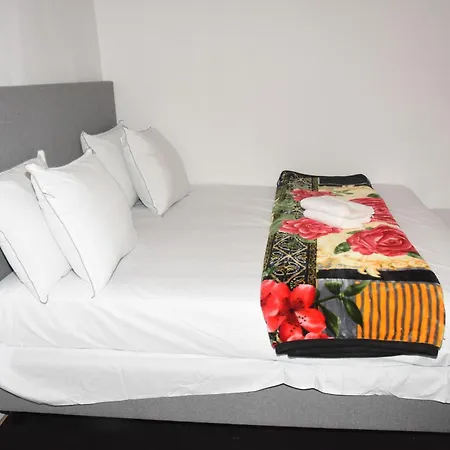 Confort Accueillant 8 A 10 Personnes - Touristique A *