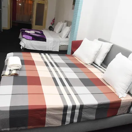 Confort Accueillant 8 A 10 Personnes - Touristique A Bryssel