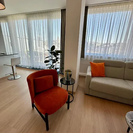 Penthouse Grand Place - 2bd - 200sqm Terrace Apartment *