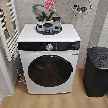 2 Bedroom Midi *