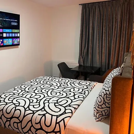 Cozy Havens In The Heart Of *