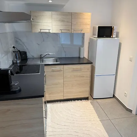Apartment Cozy South-up And Ground