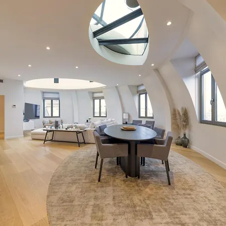 Daire Triplex Penthouse In Centre *
