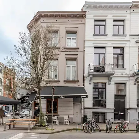 Elegant In Chatelain Ixelles شقة بروكسل