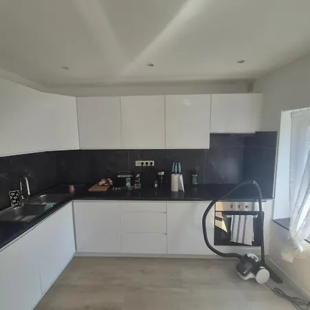 Genius Buyl 2br Terrace Near Center *