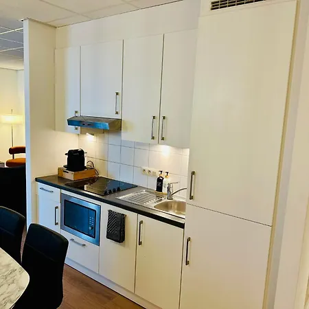 Grand Place - Prime Location 2 Bedroom *