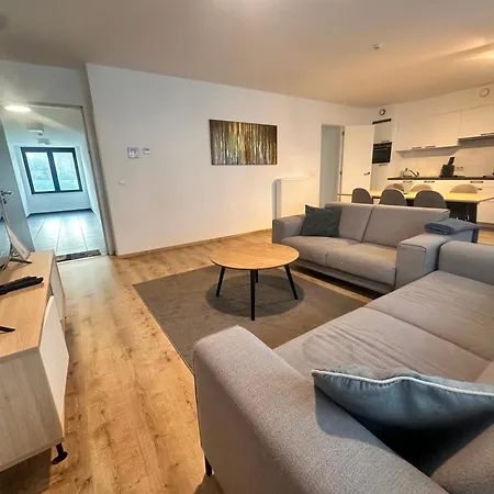 Apartman Modern 2 Bedroom For 6 - Center