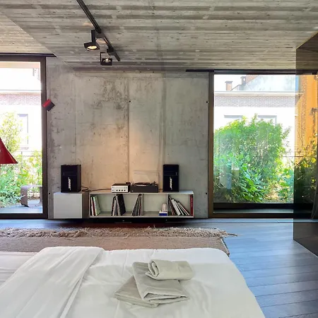 Homestay Teddy Picker Brussels