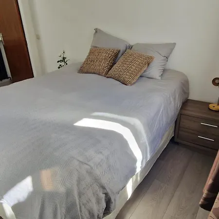 De La Grotte * בריסל