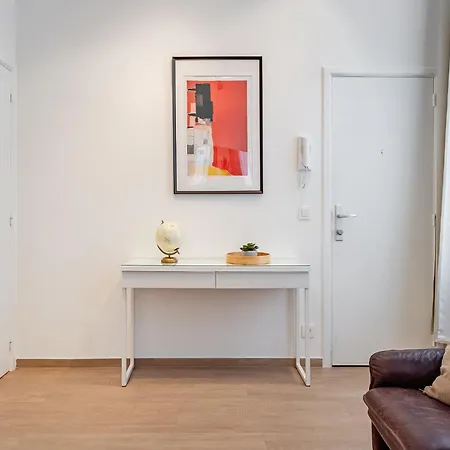 Fully Furnished And Modern Flat - Center