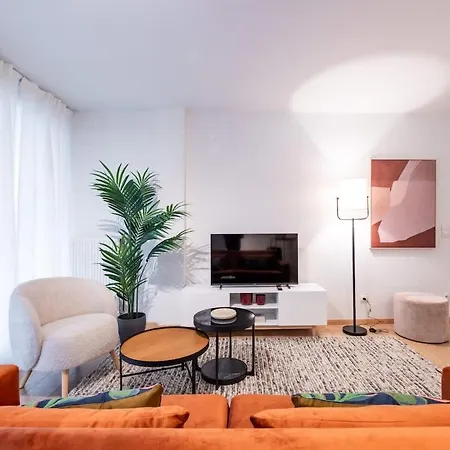 Apartmán Contemporary Comfort In The Heart Of The *