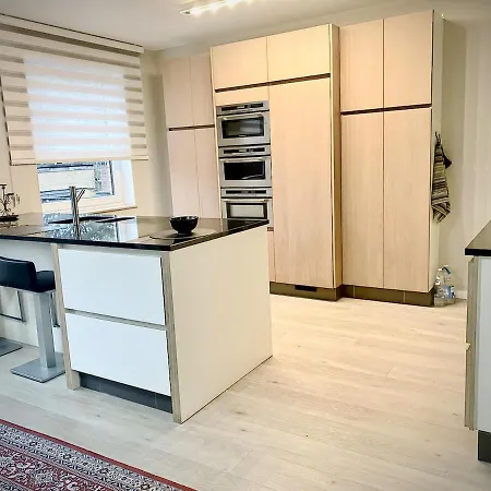 Modern 2-bed Urban דירה