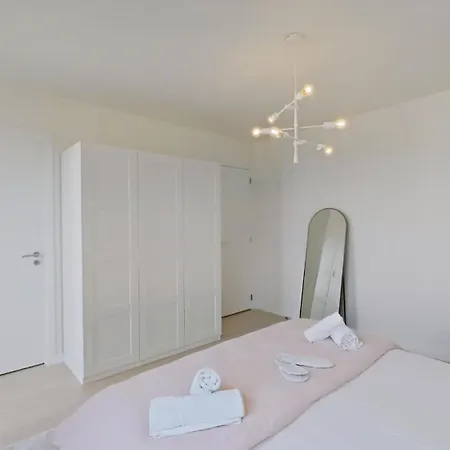 2br Nato & Eu - Freeluggage Lejlighed