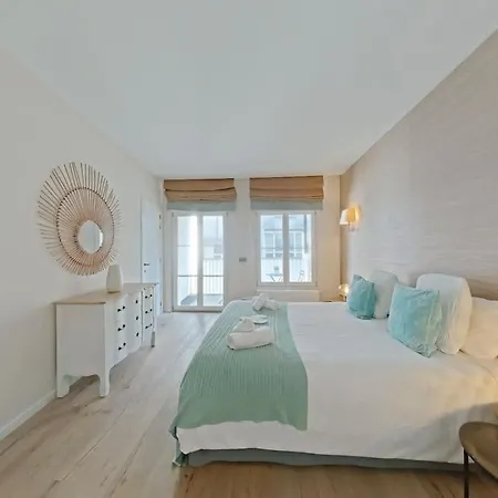 Grand Place Escape Spacious 2br With Charm Apartman