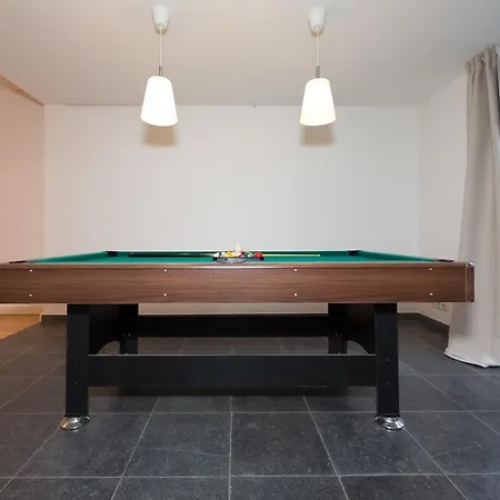 Louise Uptown House Apartamento
