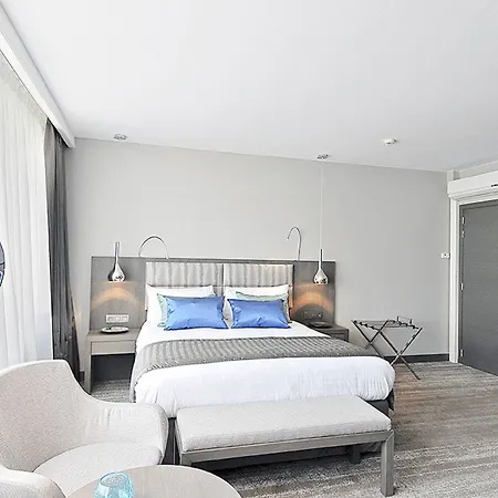 ホテル アジェンダ ルイーズ