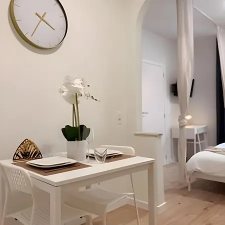 Comfortable 10 Min From Midi Station And 15 Min From Center Apartment Brussels