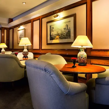 Hotel Avenue Louise Trademark Collection By Wyndham 4*