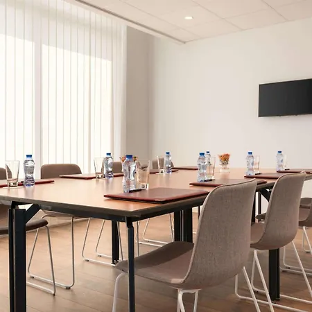 Avenue Louise Trademark Collection By Wyndham Hotel 4*