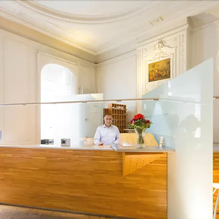 Du Congres מלון 3*